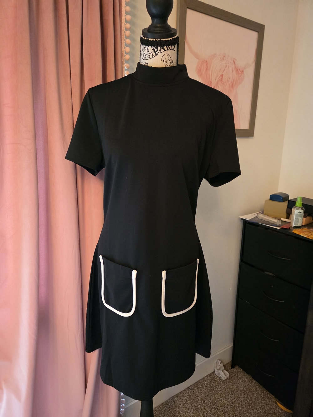 Black Short-Sleeve Pocket Trim A-Line Dress